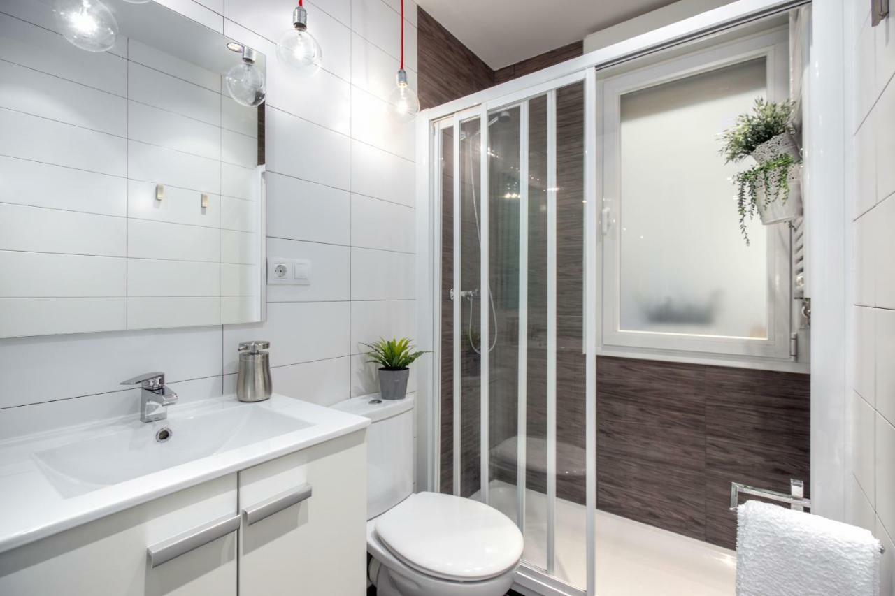 Ondarreta Beach Apartment Con Parking Free Y Aire Acondicionado 산세바스티안 외부 사진