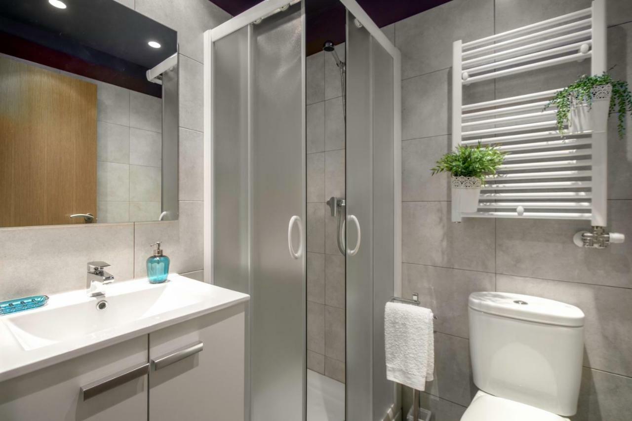 Ondarreta Beach Apartment Con Parking Free Y Aire Acondicionado 산세바스티안 외부 사진